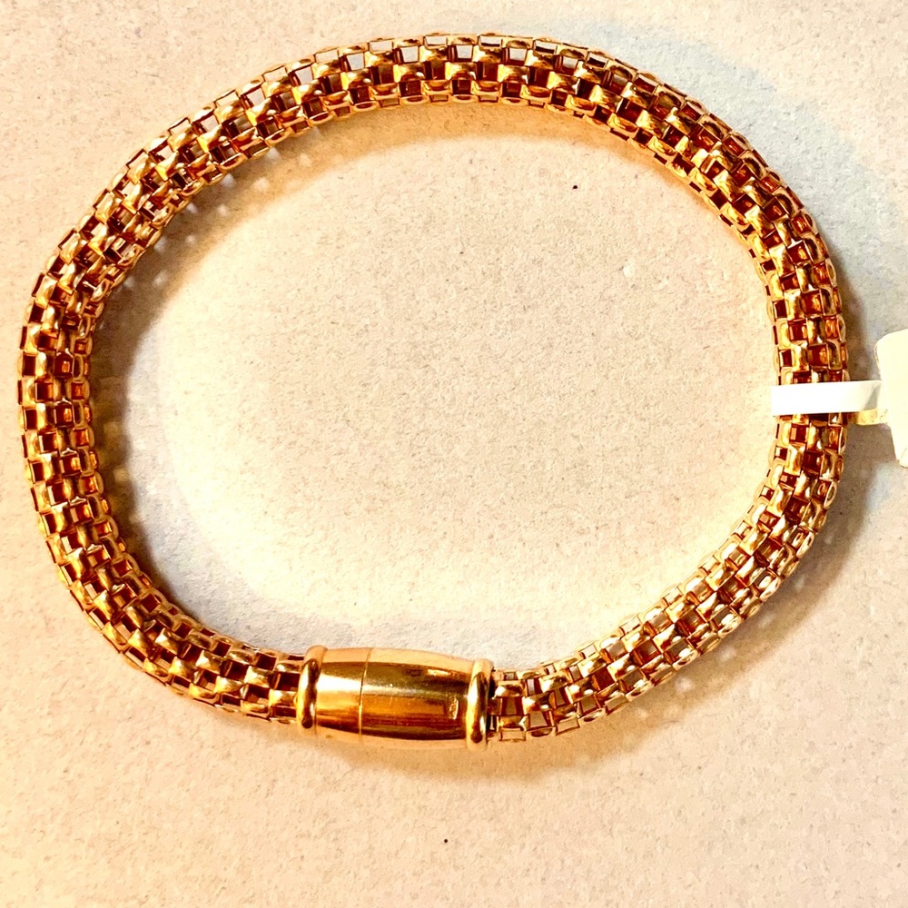 NWT 😍 BRACELET. Pink Gold Italian